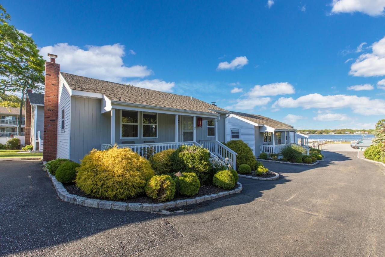 Colonial Shores Resort Hampton Bays Exterior photo
